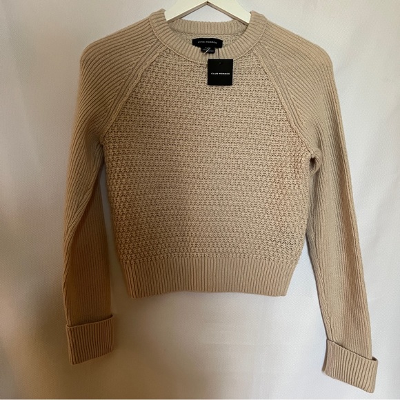 Club Monaco mixed stitch shrunken sweater - Picture 6 of 7